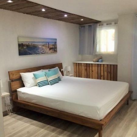 Holiday Surf Lodge Tamarin Esterno foto