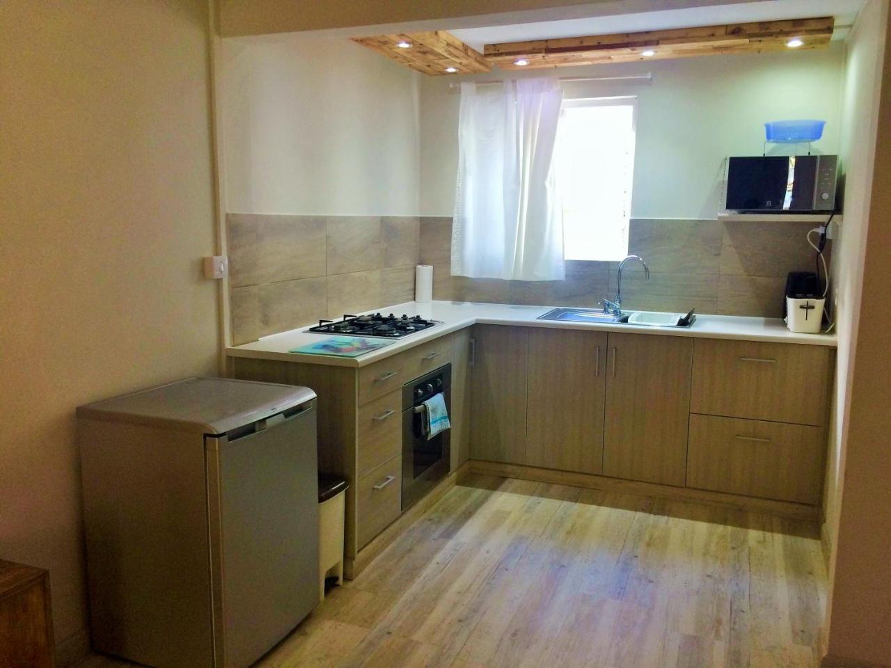 Holiday Surf Lodge Tamarin Esterno foto
